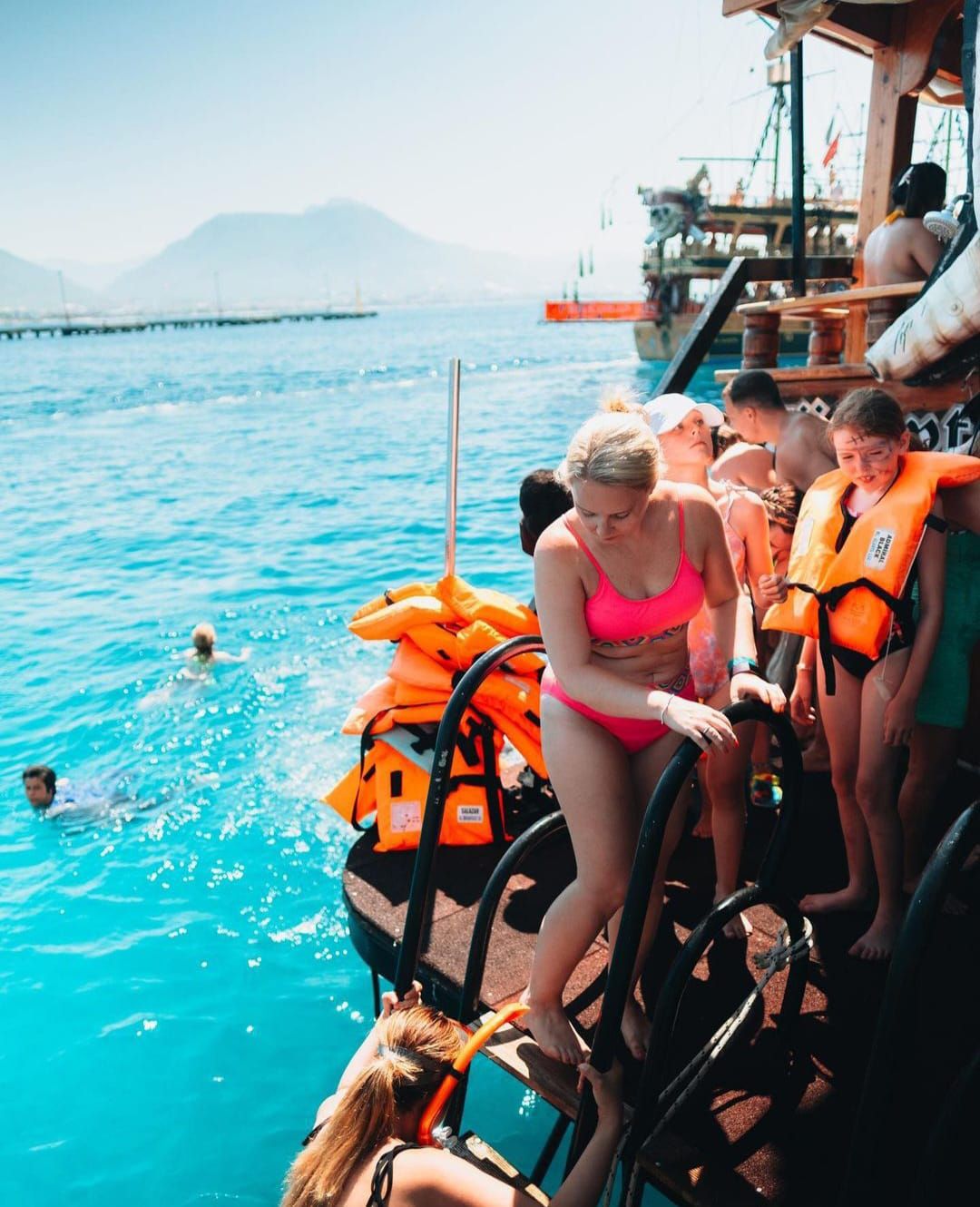 pickrota Alanya boat tour pirate